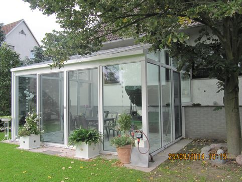Wintergarten aus Aluminium-Profilen in Neuburxdorf